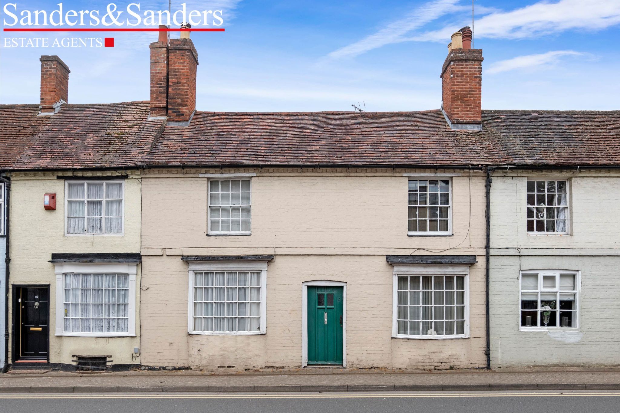 3 bedroom cottage house Sold Alcester - Photograph 1