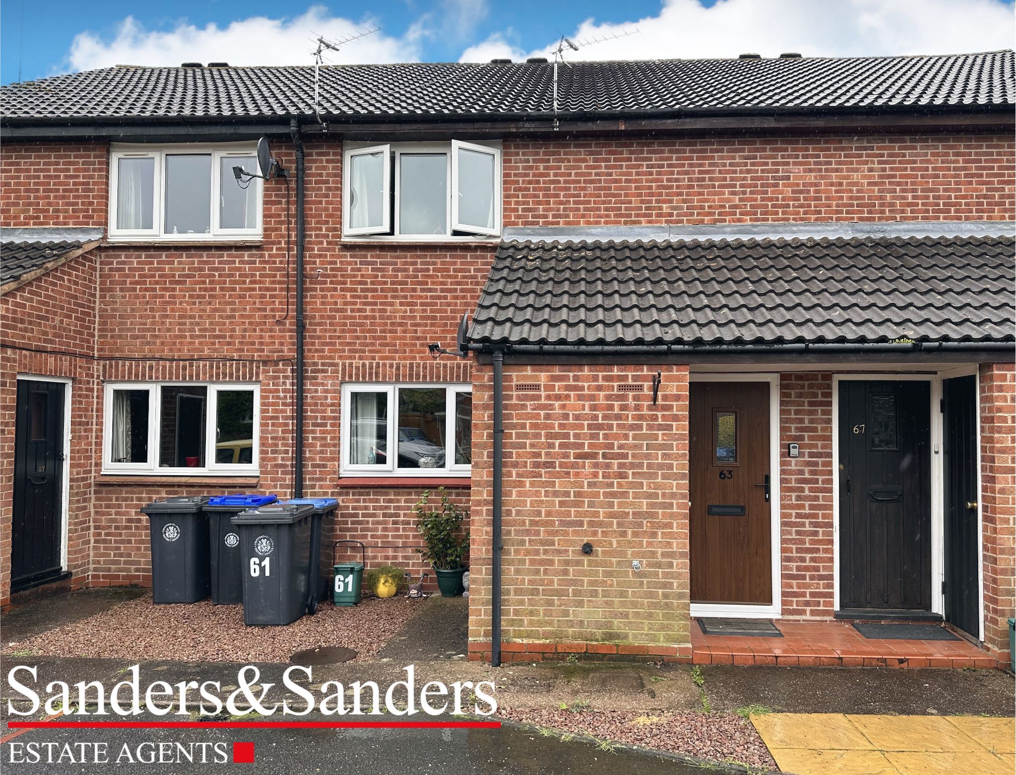 1 bedroom maisonette flat/apartment Sold Alcester - Photograph 1