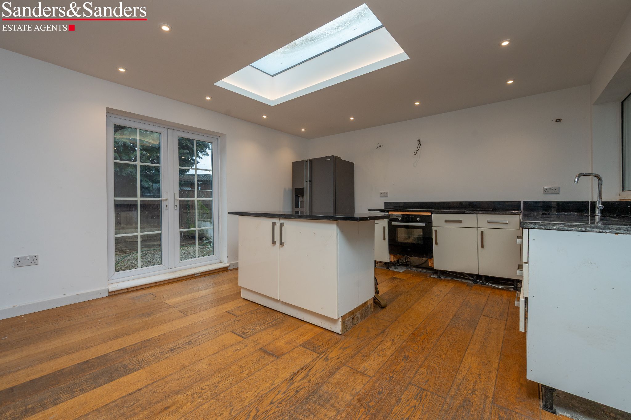 2 bedroom detached bungalow For Sale in Bidford-on-avon, Alcester - Property photograph