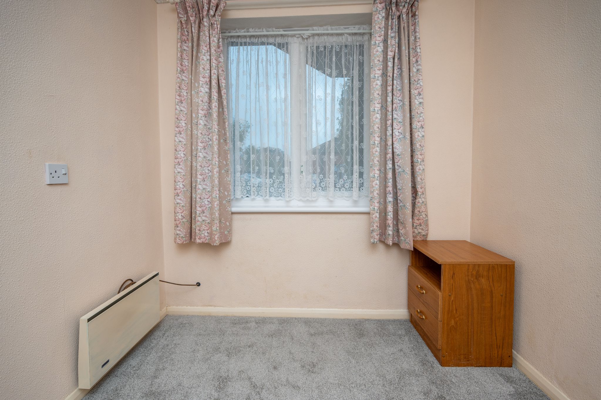  - Photograph 16