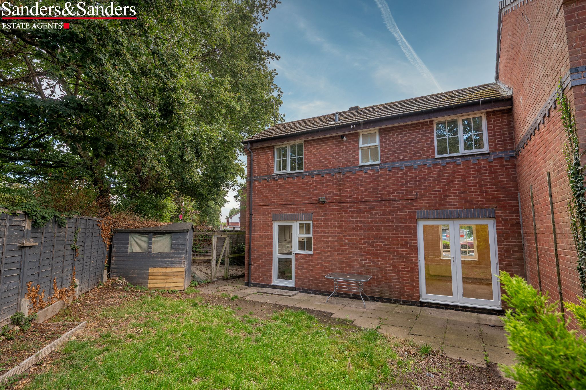 2 bedroom end terraced house For Sale Alcester - Property photograph