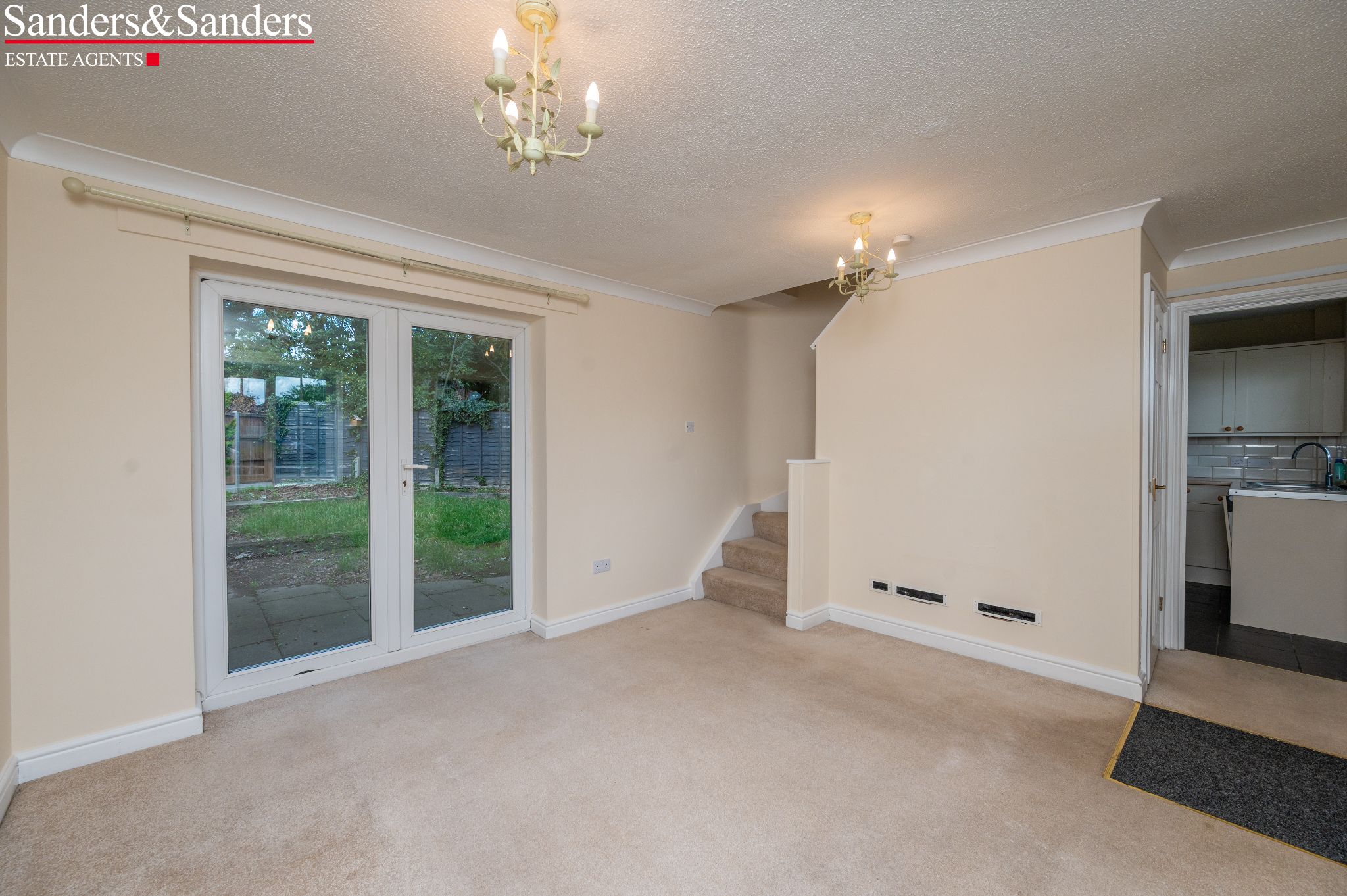 2 bedroom end terraced house For Sale Alcester - Property photograph