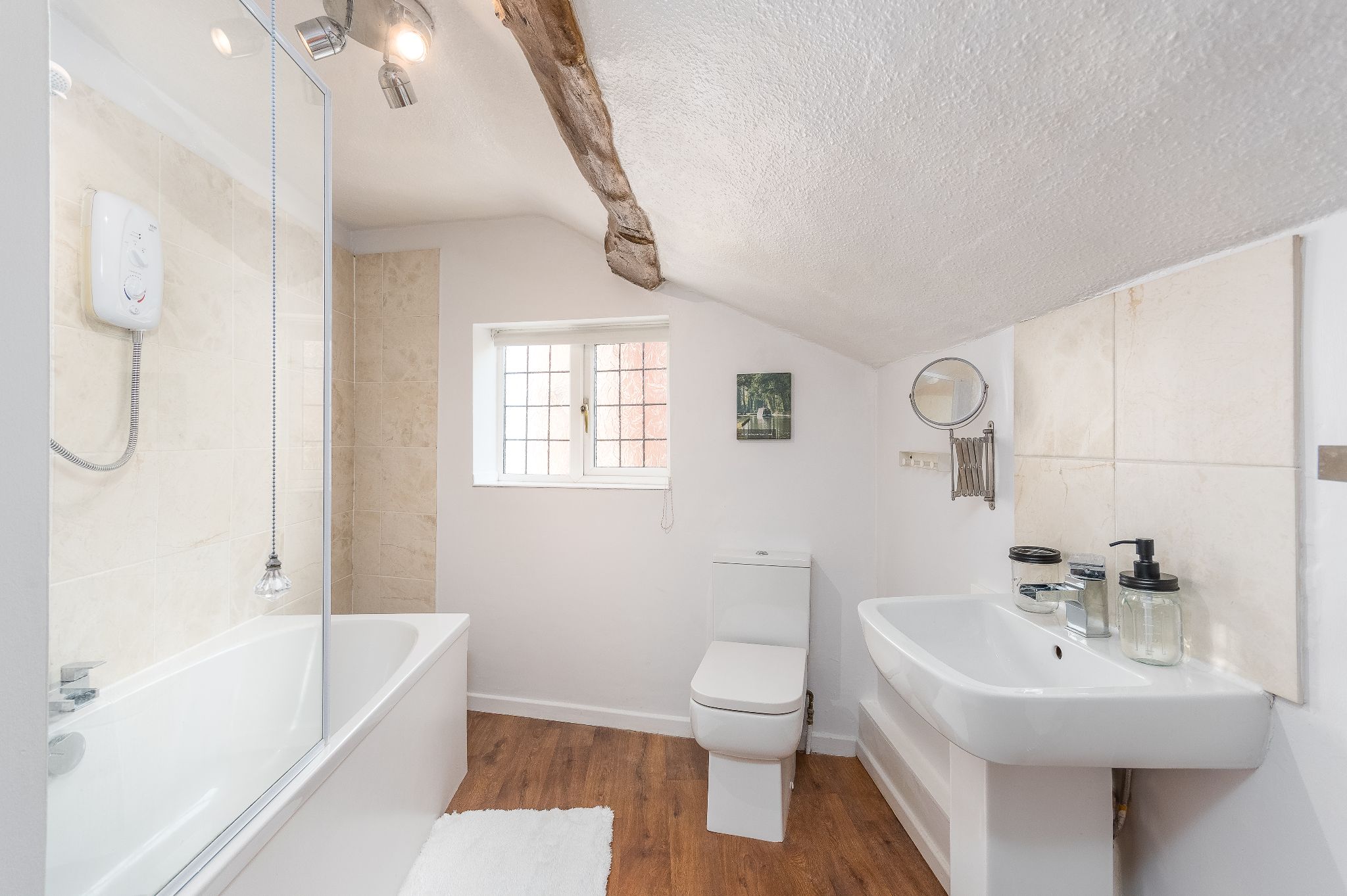 3 bedroom cottage house To Let in Alcester - photograph 14