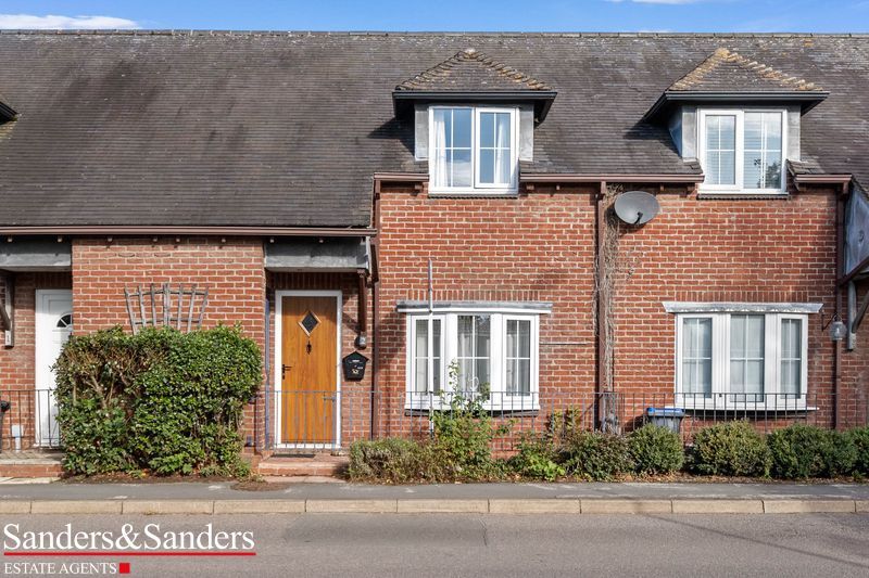 2 bedroom mid terraced house For Sale Alcester - Photograph 1