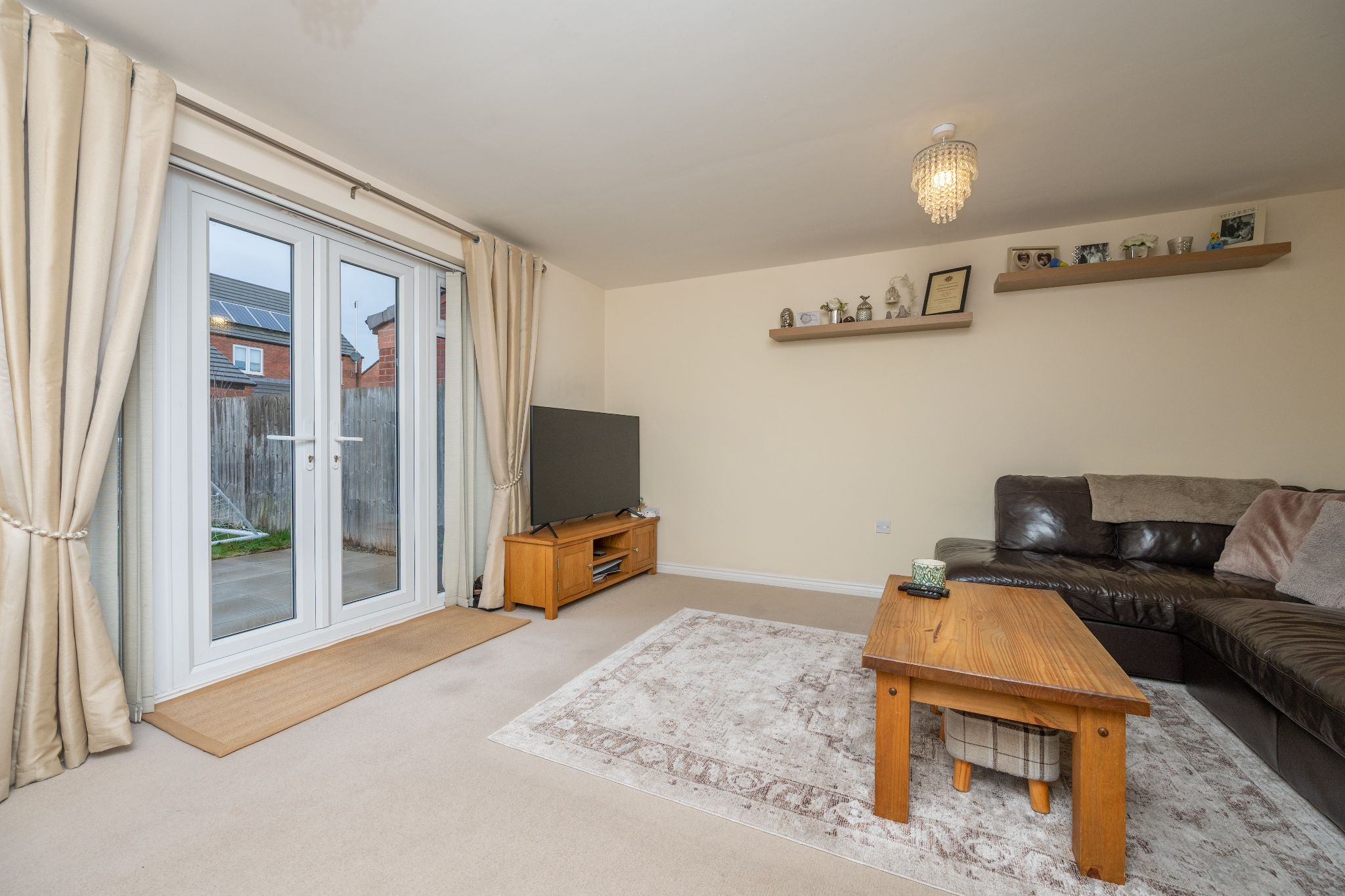 3 bedroom semi-detached house For Sale in Bidford On Avon, Alcester - Property photograph