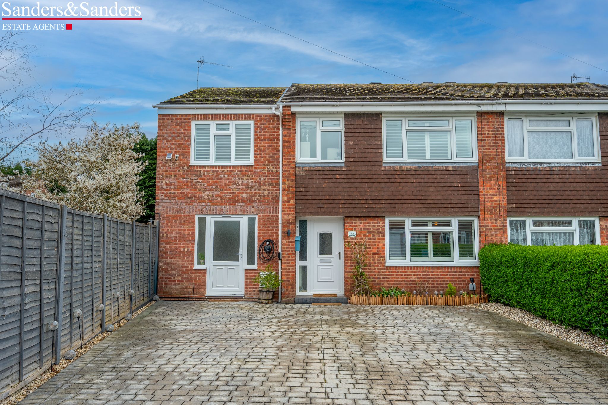5 bedroom semi-detached house For Sale in Bidford-on-avon, Alcester - Property photograph