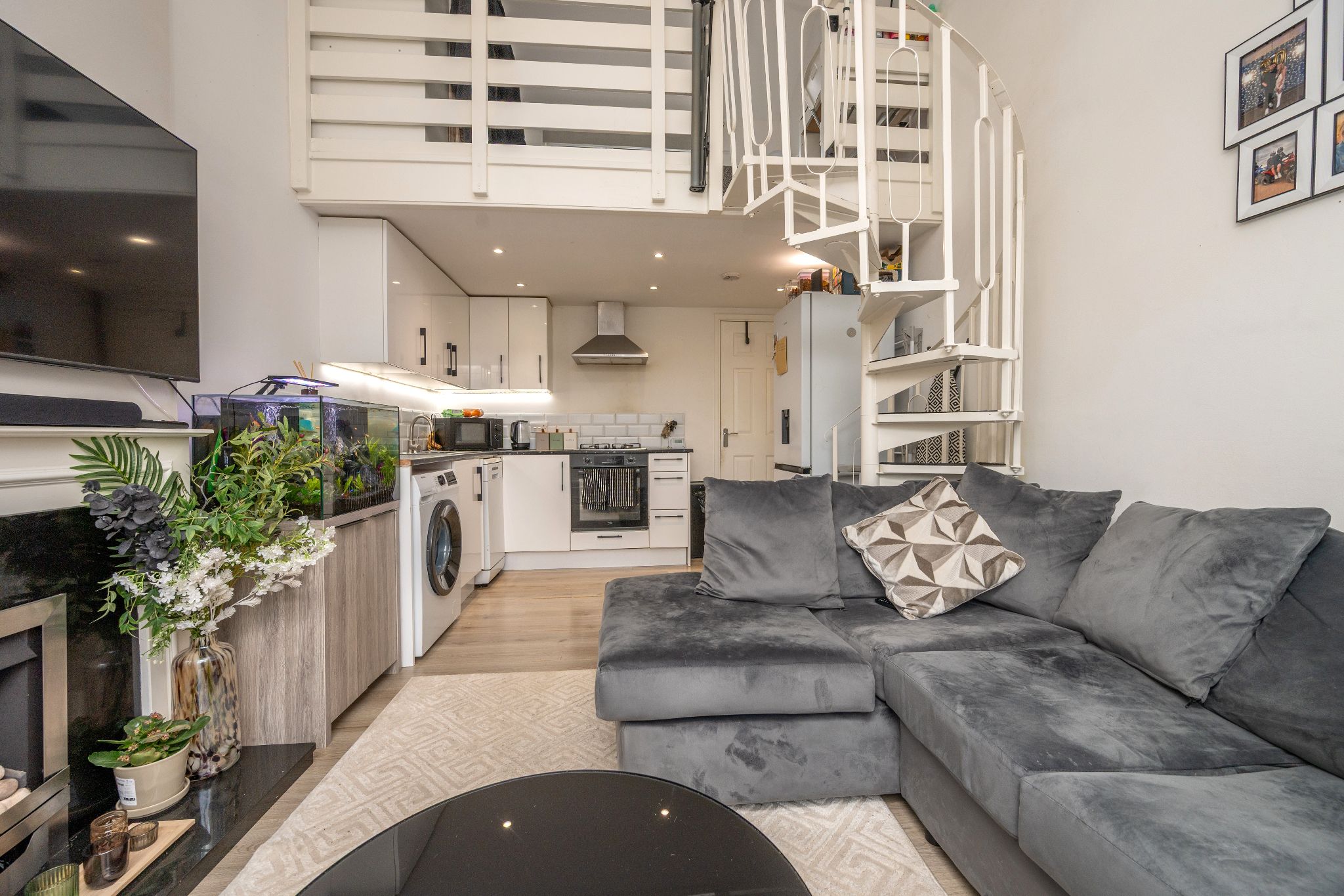 1 bedroom mid terraced house For Sale Alcester - Property photograph