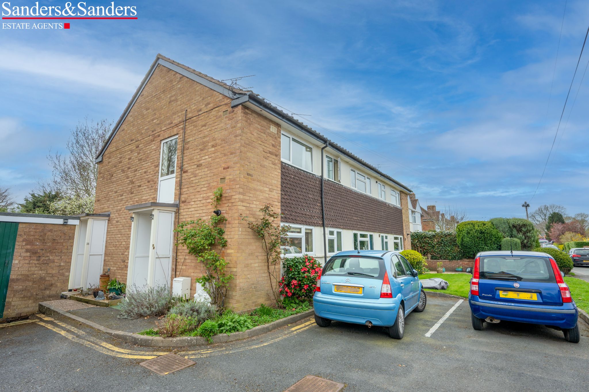 1 bedroom maisonette flat/apartment SSTC Alcester - Photograph 1