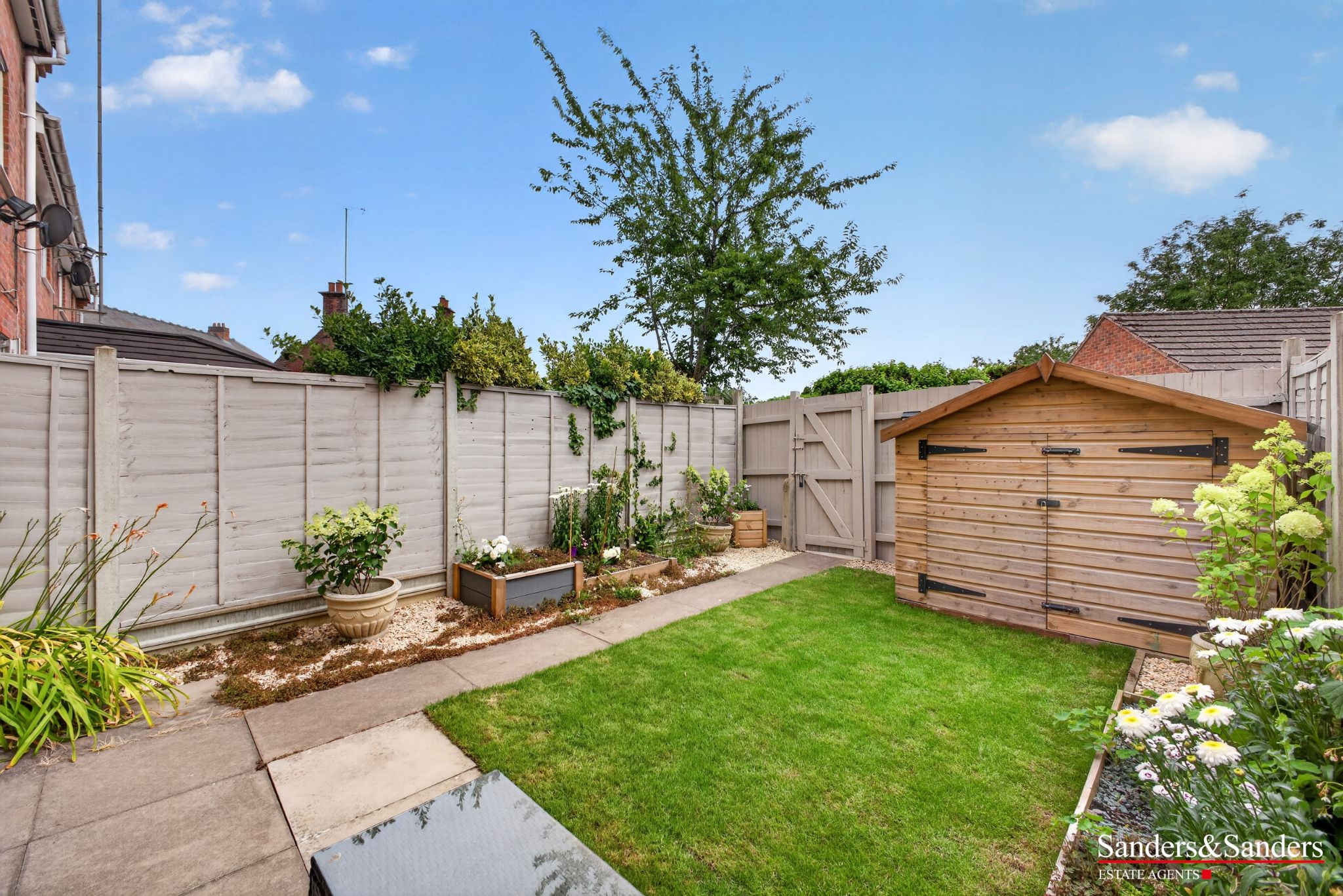 3 bedroom mid terraced house For Sale Alcester - Property photograph