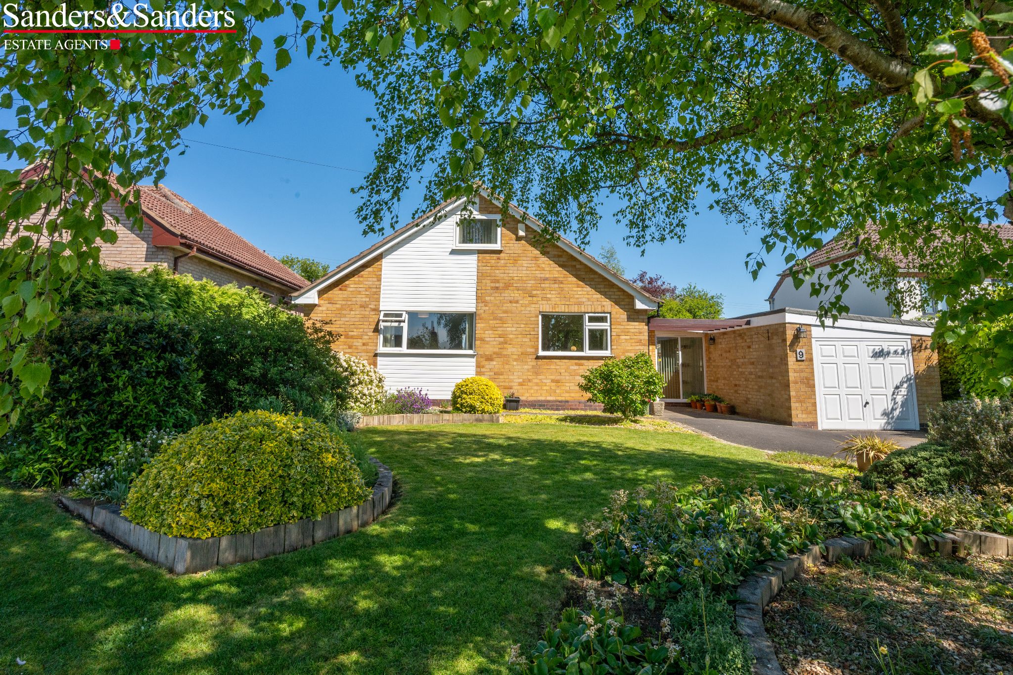 3 bedroom detached house For Sale in Welford On Avon, Stratford-upon-avon - Photograph 1