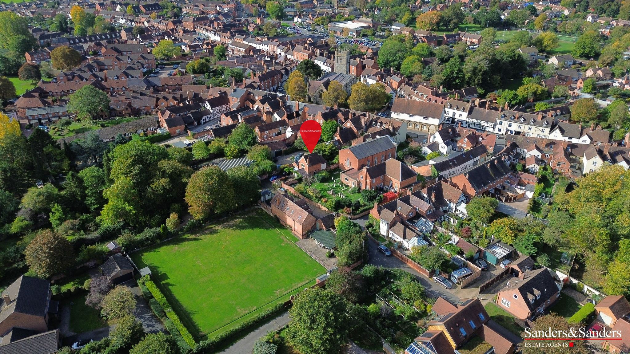 3 bedroom detached house For Sale Alcester - Property photograph