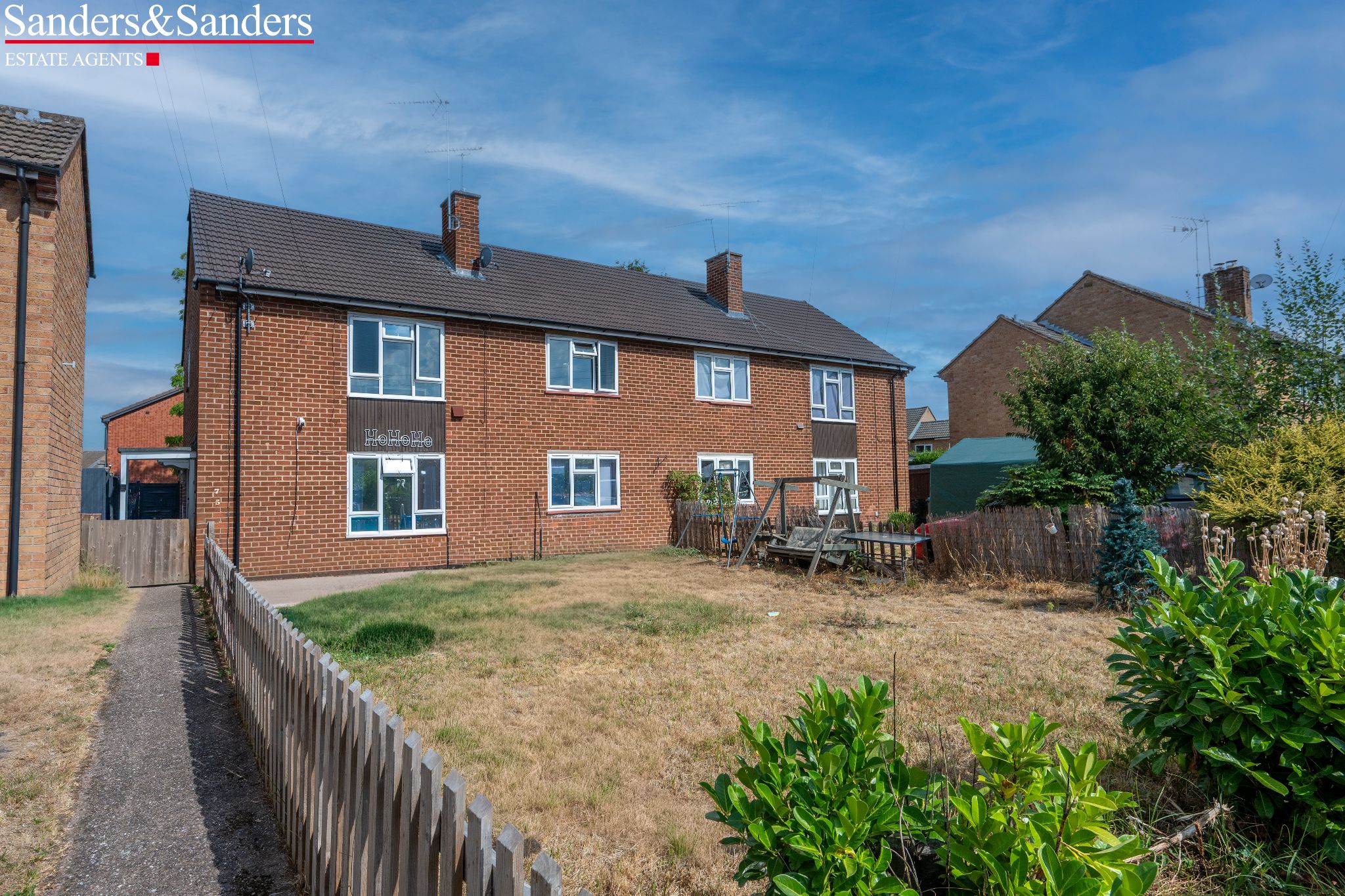2 bedroom apartment flat/apartment For Sale Alcester - Photograph 1