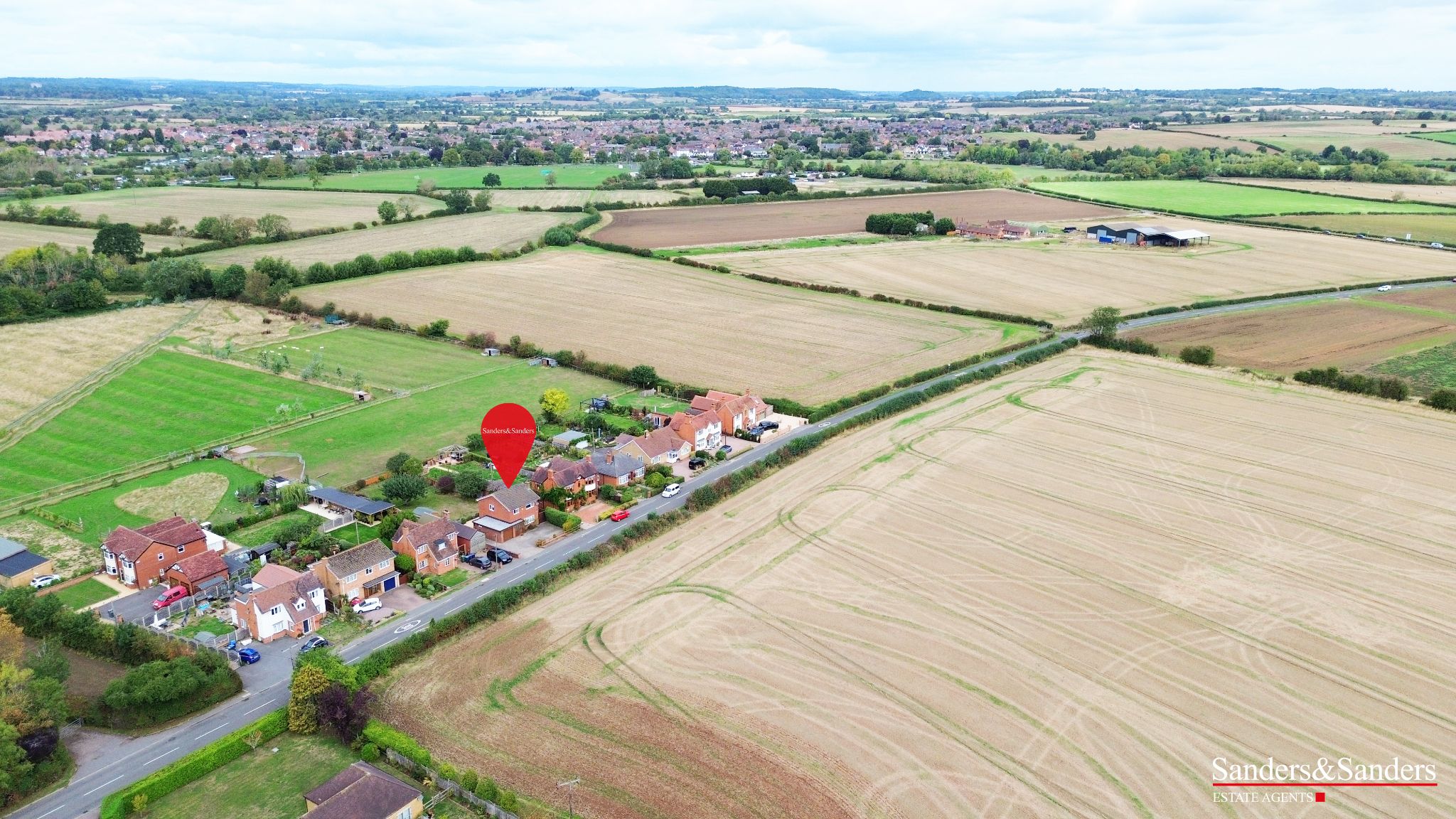 3 bedroom detached house For Sale in Marlcliff, Bidford-on-avon, Alcester - Property photograph