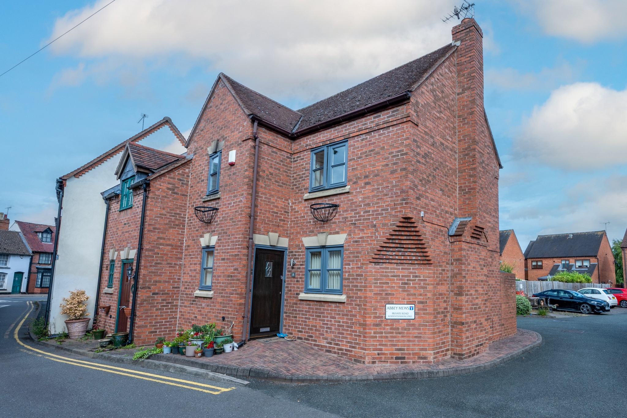 2 bedroom mews house For Sale Alcester - Photograph 25