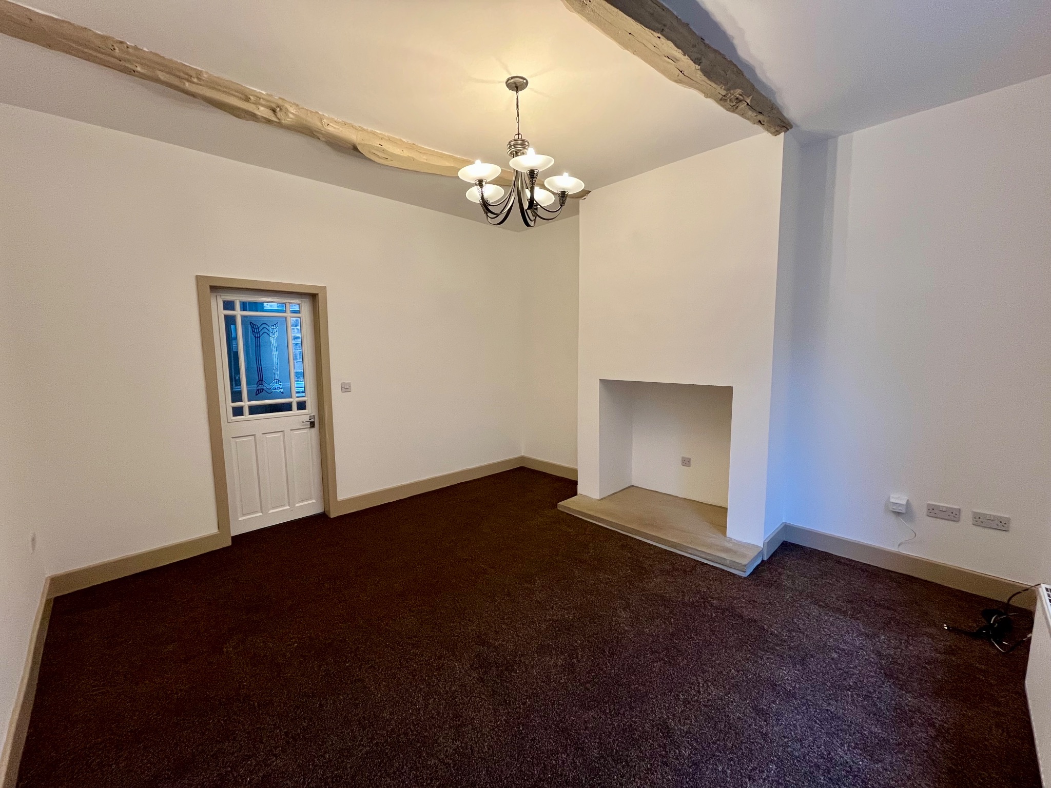 3 bedroom mid terraced house  in Todmorden - Property photograph.