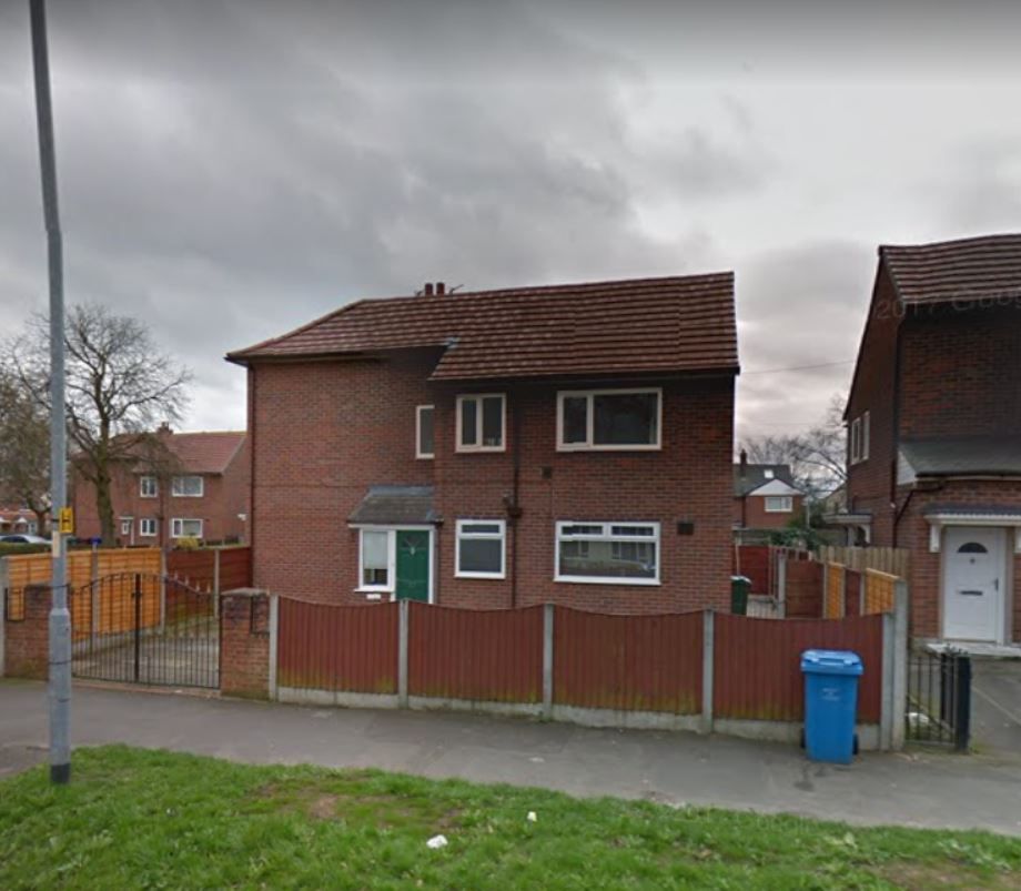2 bedroom ground floor flat/apartment Let Agreed in Manchester - Photograph 1.