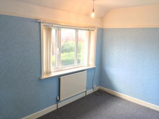 3 bedroom mid terraced house Let in Manchester - Photograph 9.