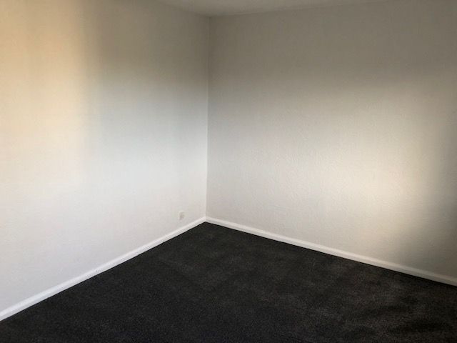 3 bedroom end terraced house Let in Manchester - Photograph 6.