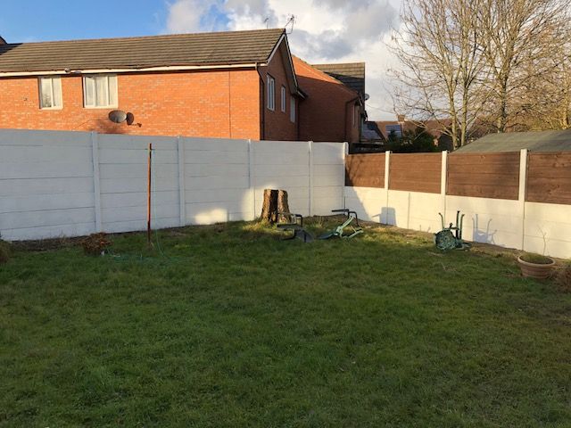 3 bedroom end terraced house Let in Manchester - Photograph 2.