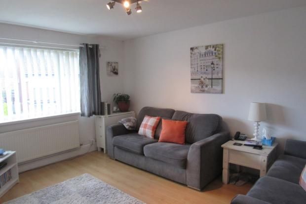 2 bedroom apartment flat/apartment Let in Manchester - Photograph 2.