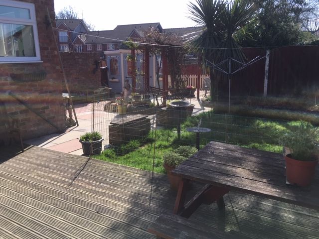 3 bedroom semi-detached house Let in Manchester - Photograph 12.