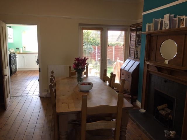 3 bedroom semi-detached house Let in Manchester - Photograph 5.