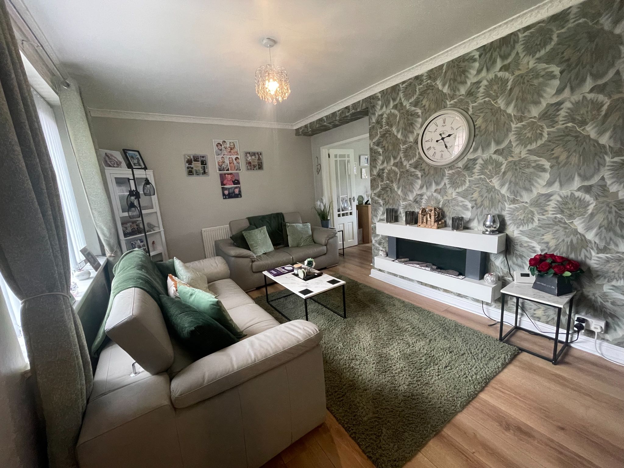 3 bedroom semi-detached house For Sale in Manchester - Property photograph.
