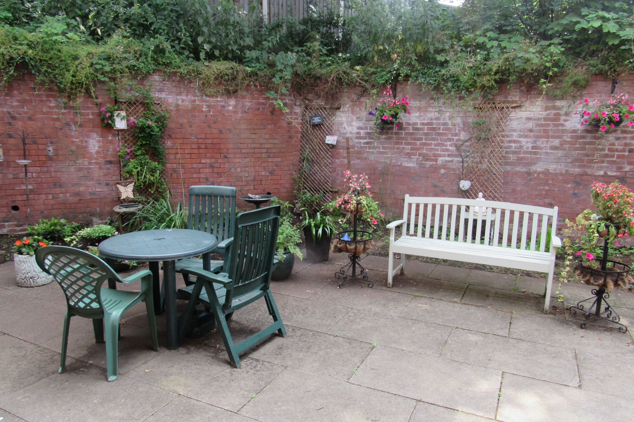 2 bedroom flat flat/apartment For Sale in Manchester - Photograph 8.