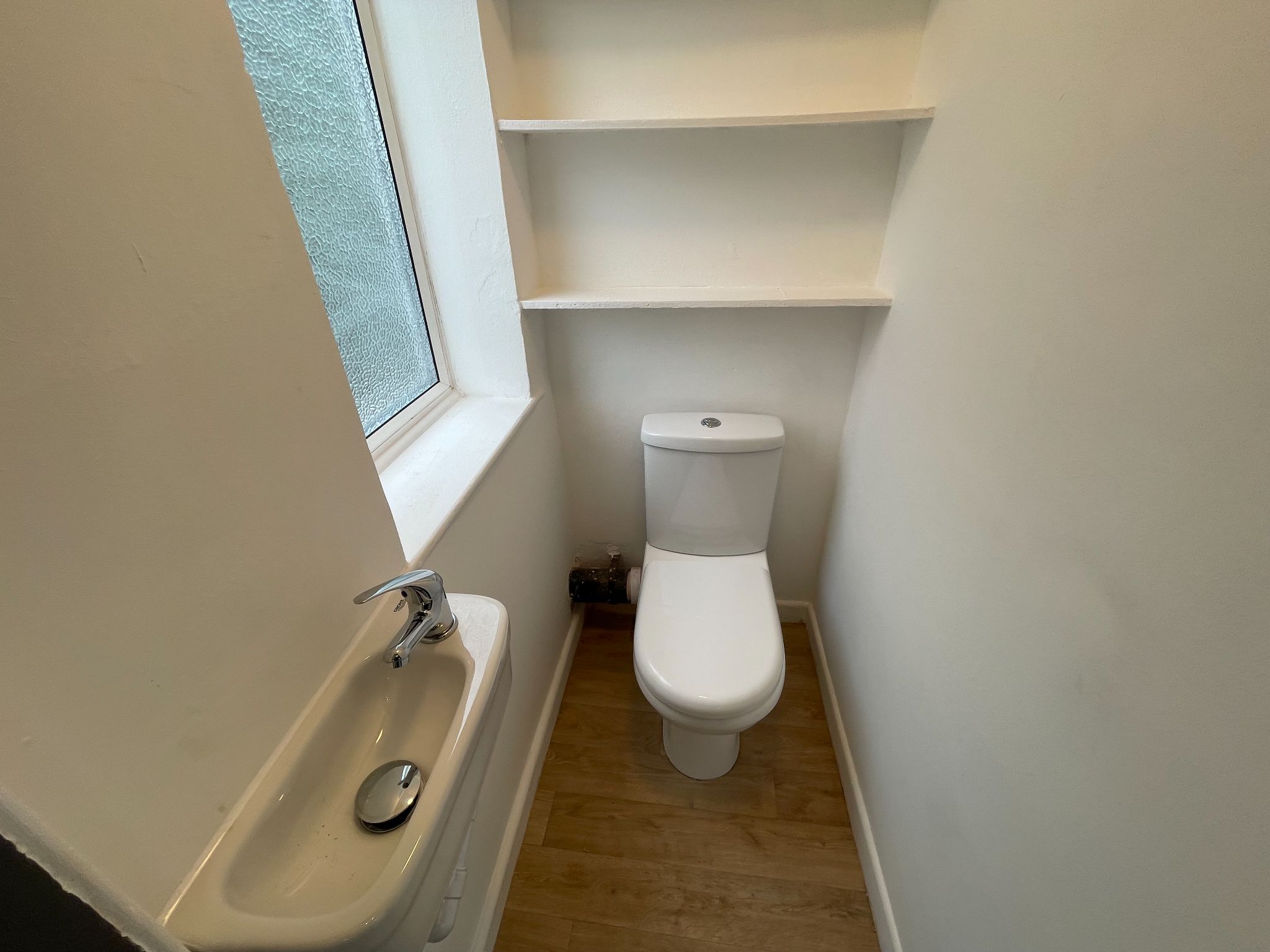 3 bedroom semi-detached house For Sale in Manchester - Photograph 10.