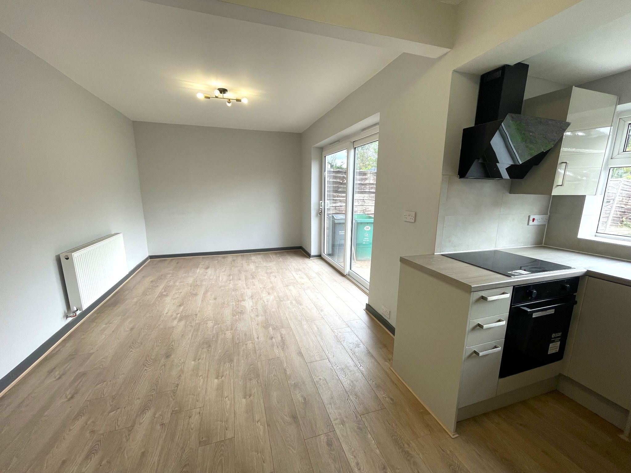 3 bedroom semi-detached house For Sale in Manchester - Photograph 4.