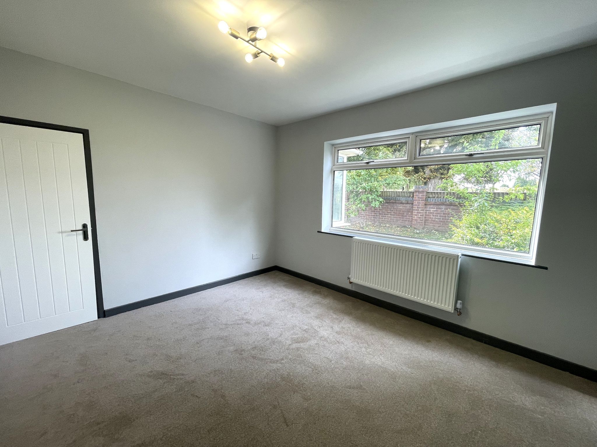 3 bedroom semi-detached house For Sale in Manchester - Photograph 9.
