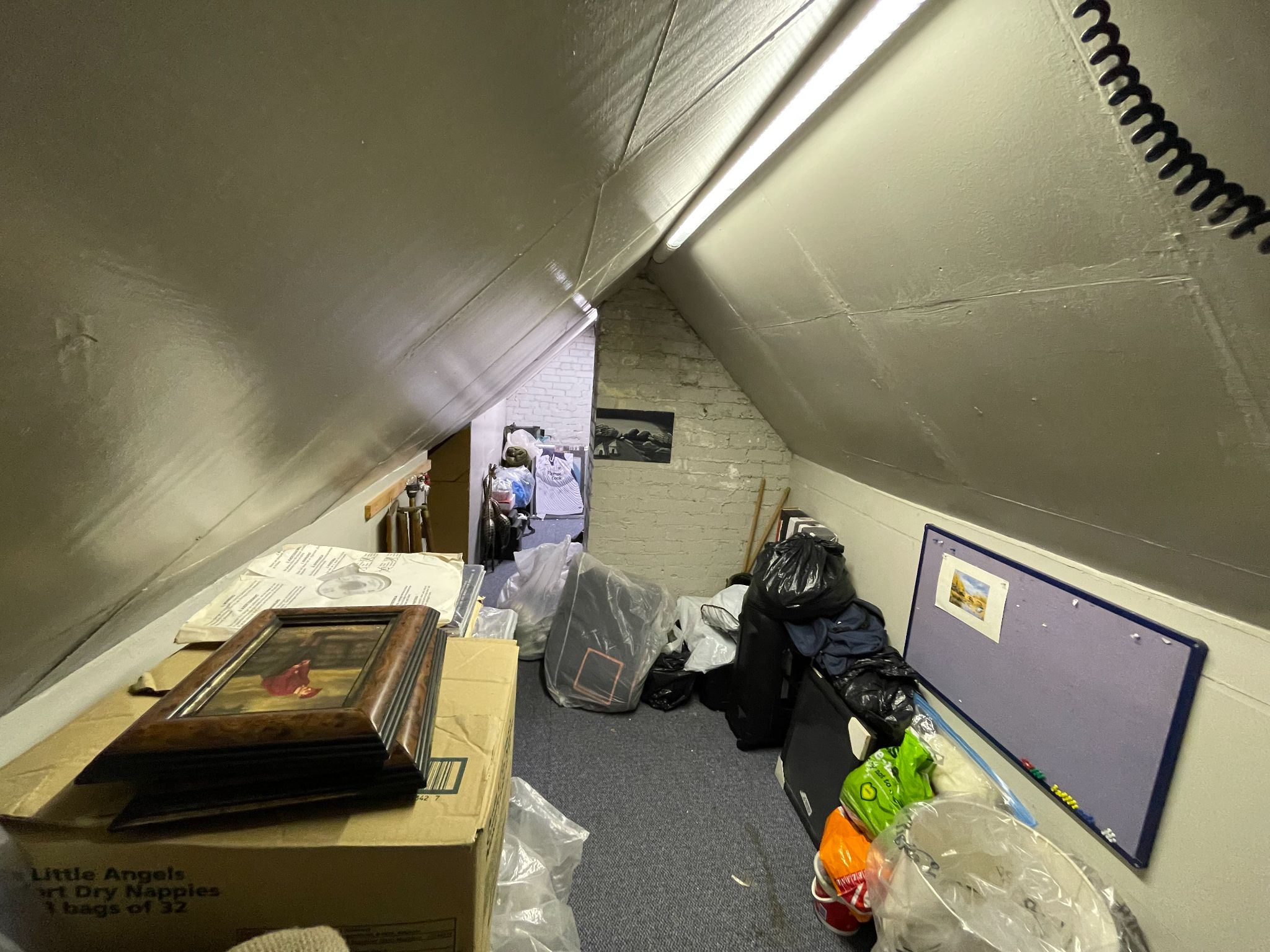 3 bedroom mid terraced house SSTC in Manchester - Photograph 4.
