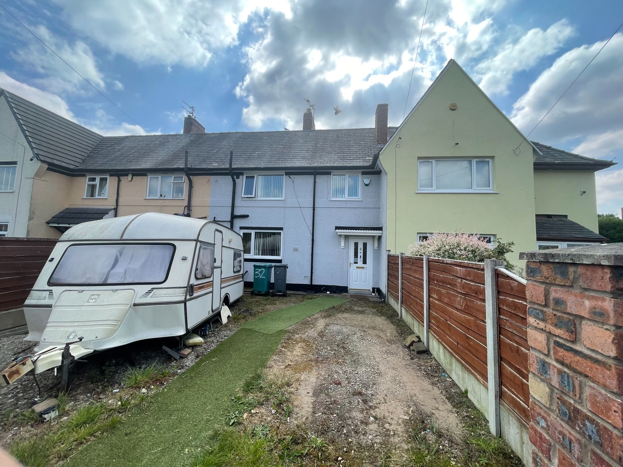 3 bedroom mid terraced house SSTC in Manchester - Photograph 28.