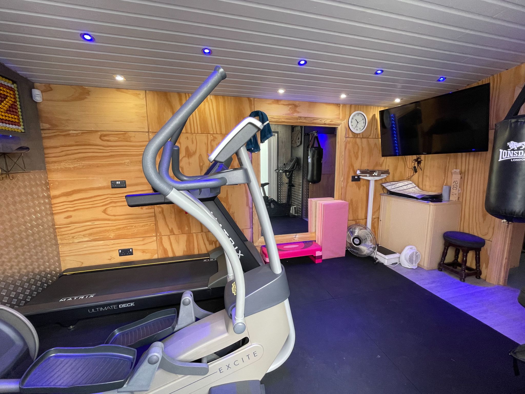 3 bedroom mid terraced house SSTC in Manchester - Photograph 19.