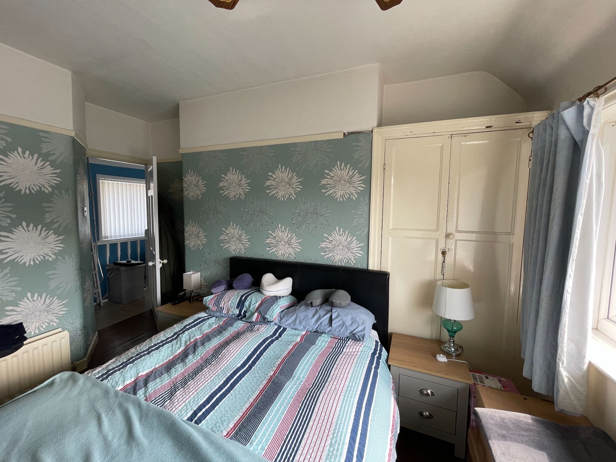 3 bedroom mid terraced house SSTC in Manchester - Photograph 7.