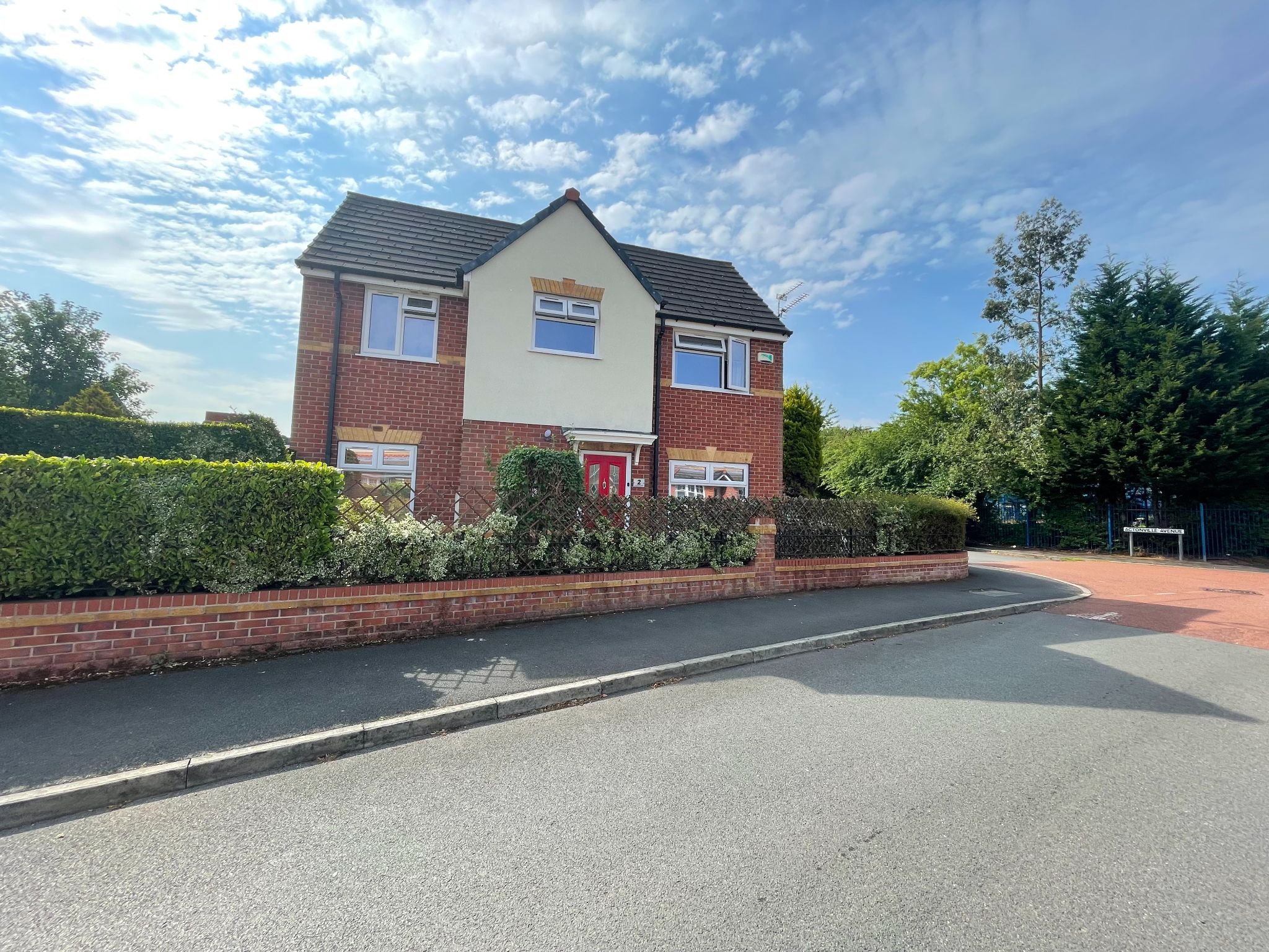 3 bedroom mews house SSTC in Manchester - Photograph 1.