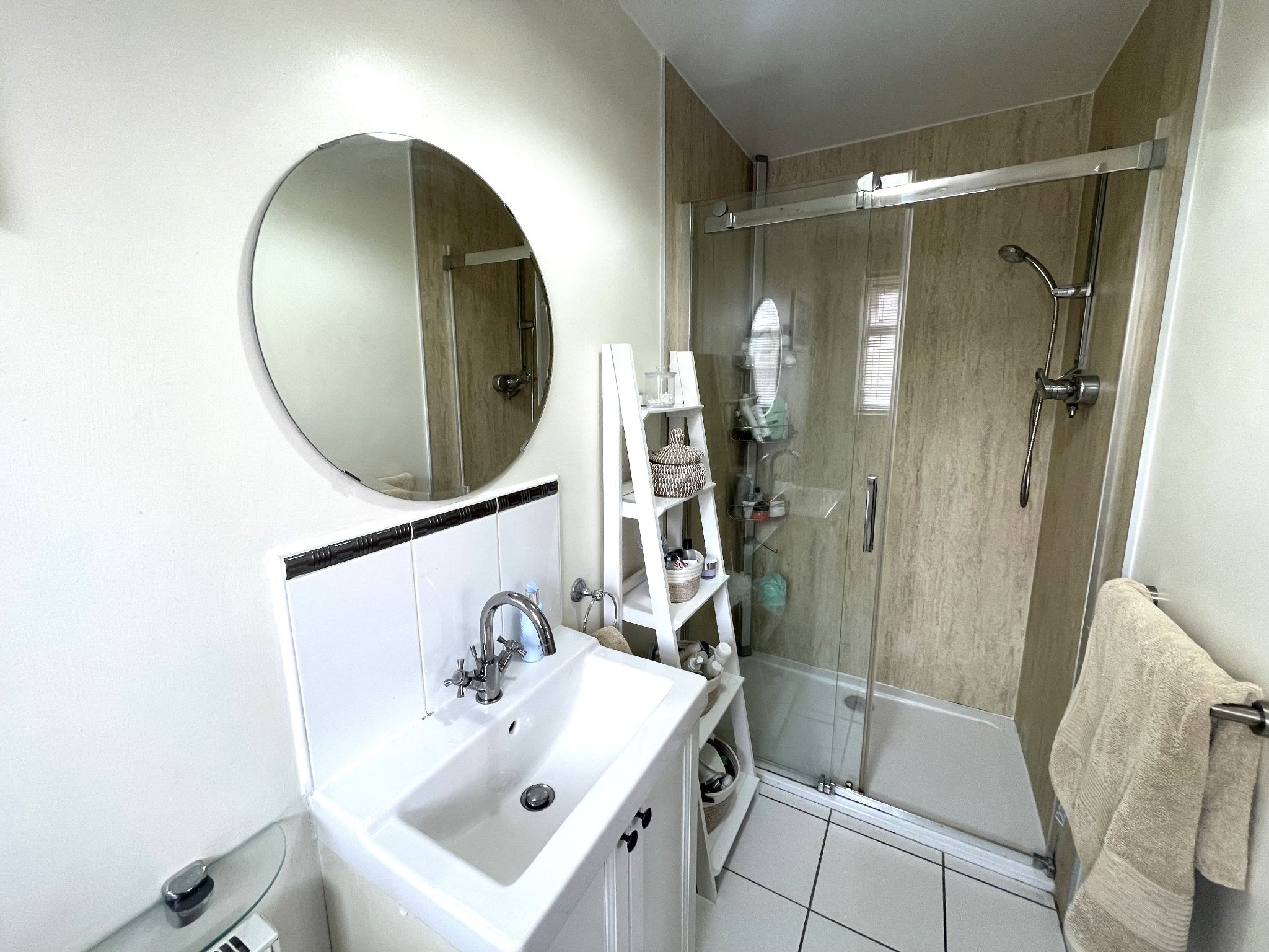 3 bedroom mews house SSTC in Manchester - Photograph 6.