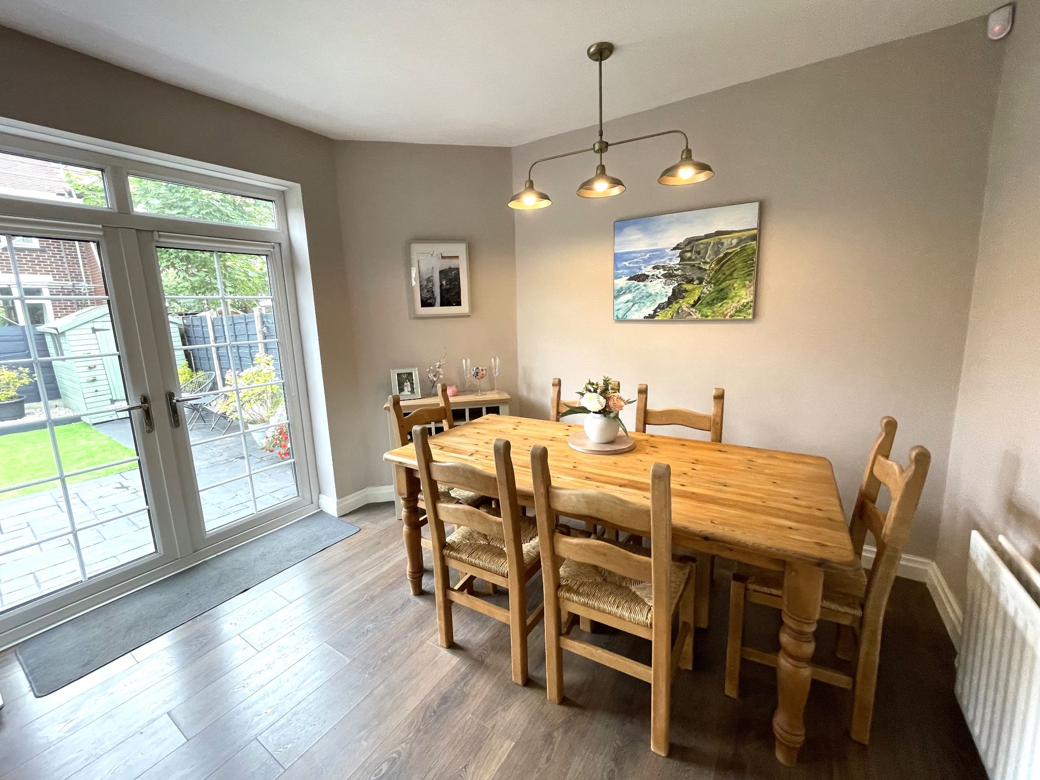 3 bedroom semi-detached house For Sale in Manchester - Photograph 5.