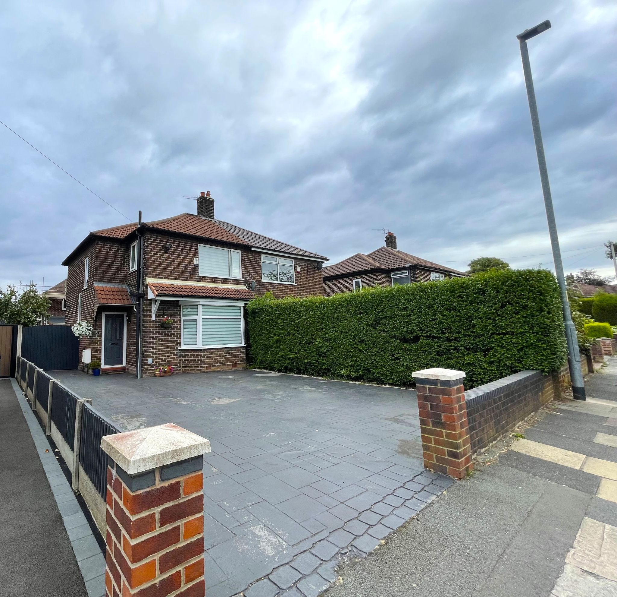 3 bedroom semi-detached house For Sale in Manchester - Photograph 1.