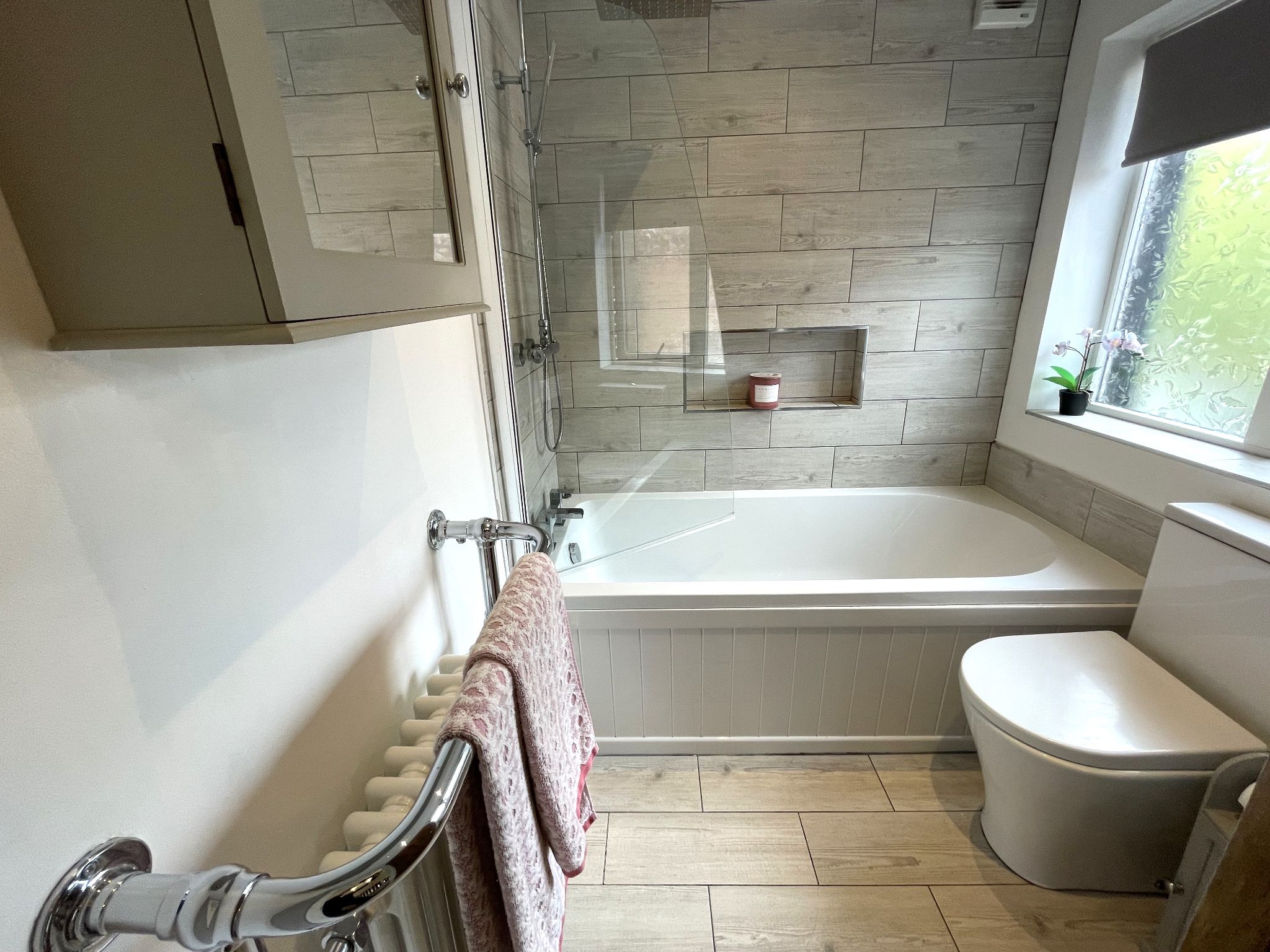 3 bedroom semi-detached house For Sale in Manchester - Photograph 19.