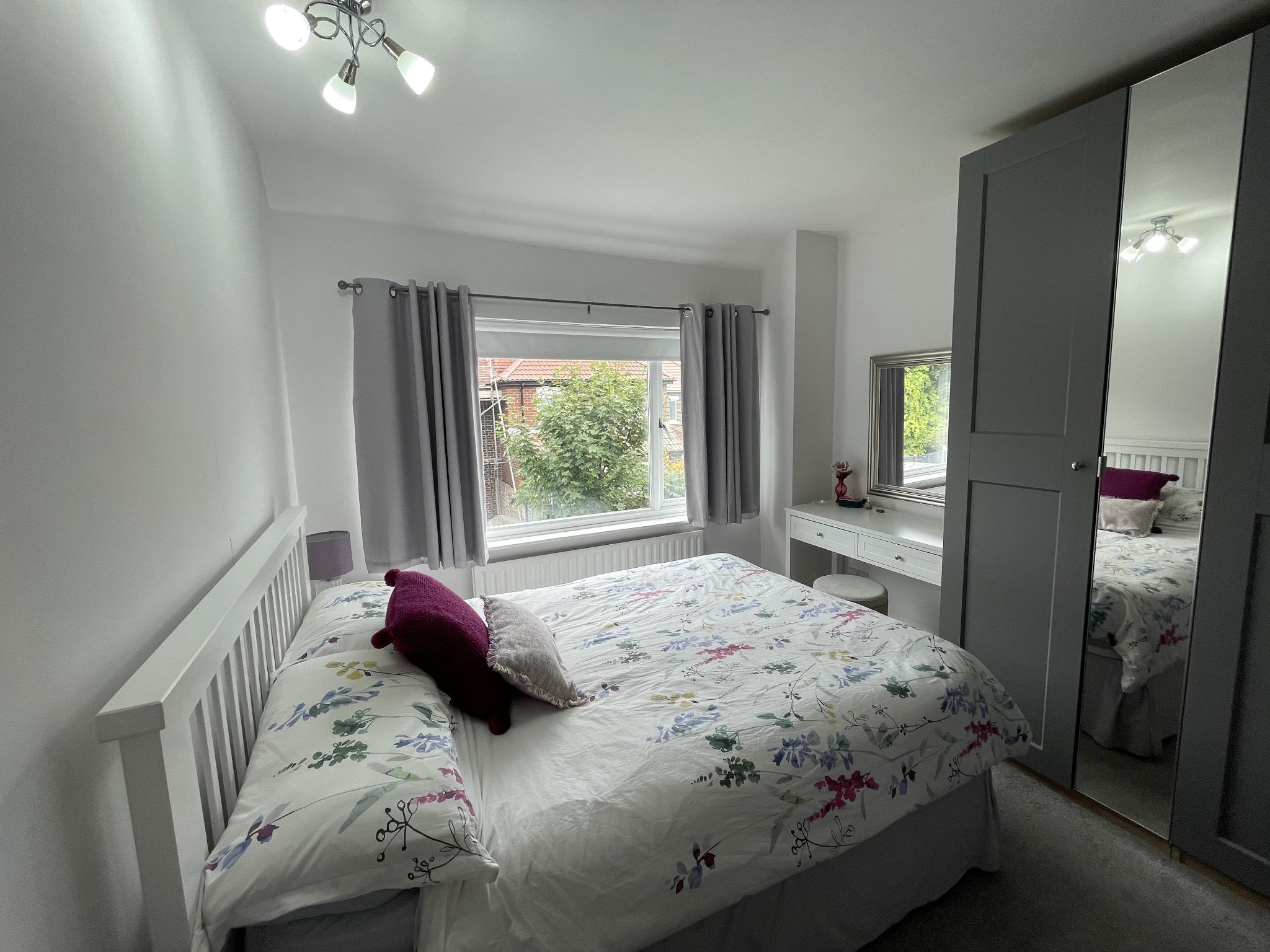 3 bedroom semi-detached house For Sale in Manchester - Photograph 14.