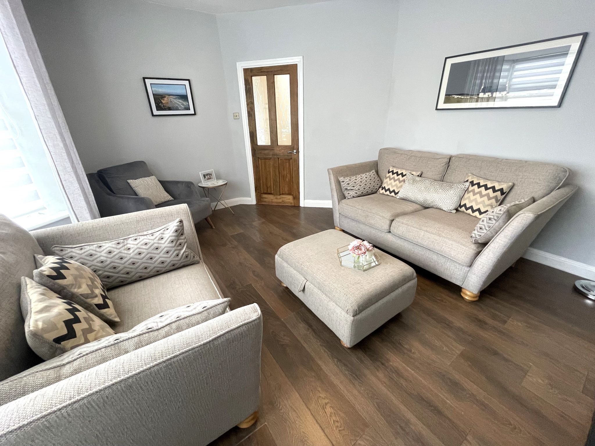 3 bedroom semi-detached house For Sale in Manchester - Photograph 3.