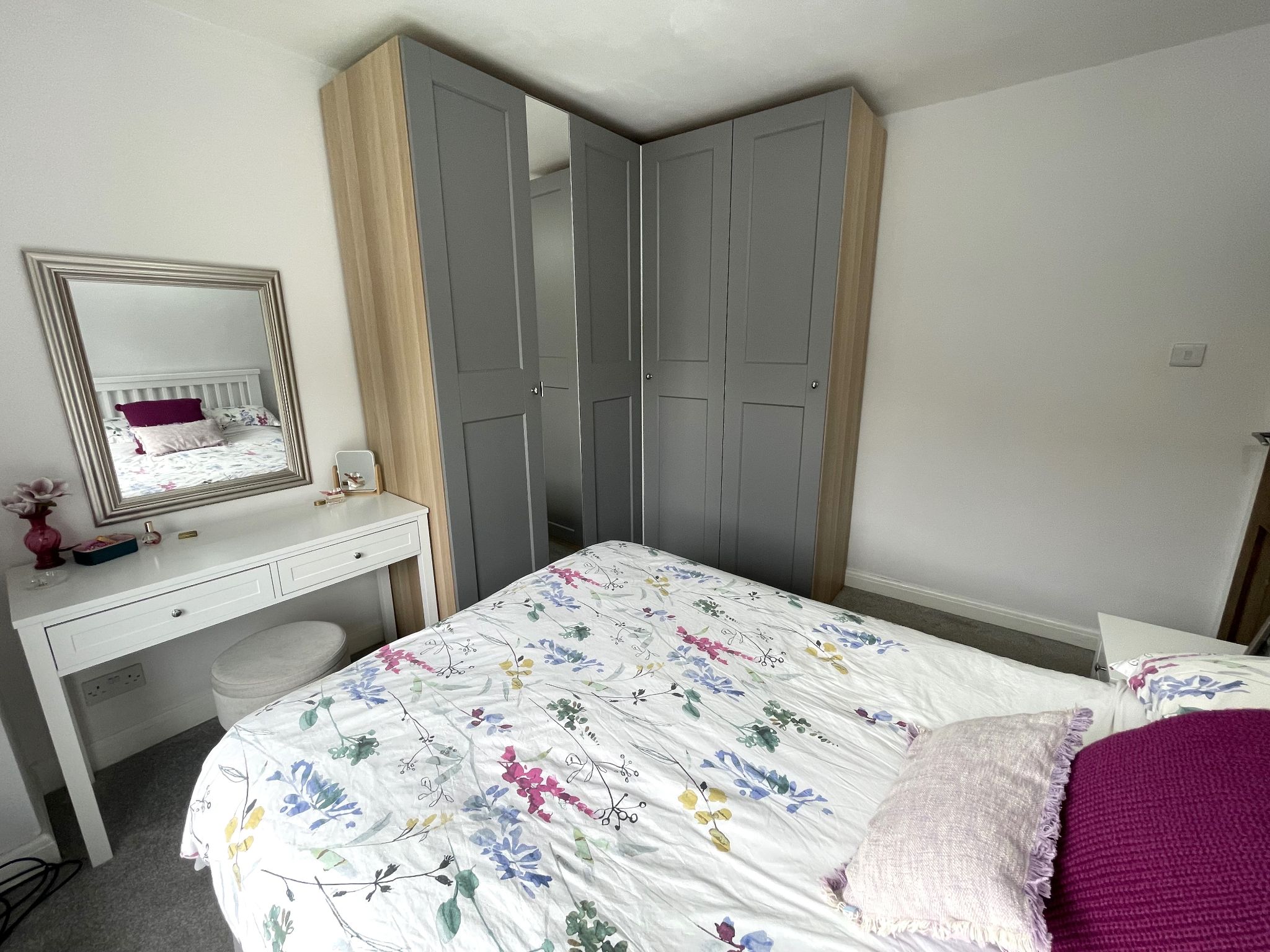 3 bedroom semi-detached house For Sale in Manchester - Photograph 15.