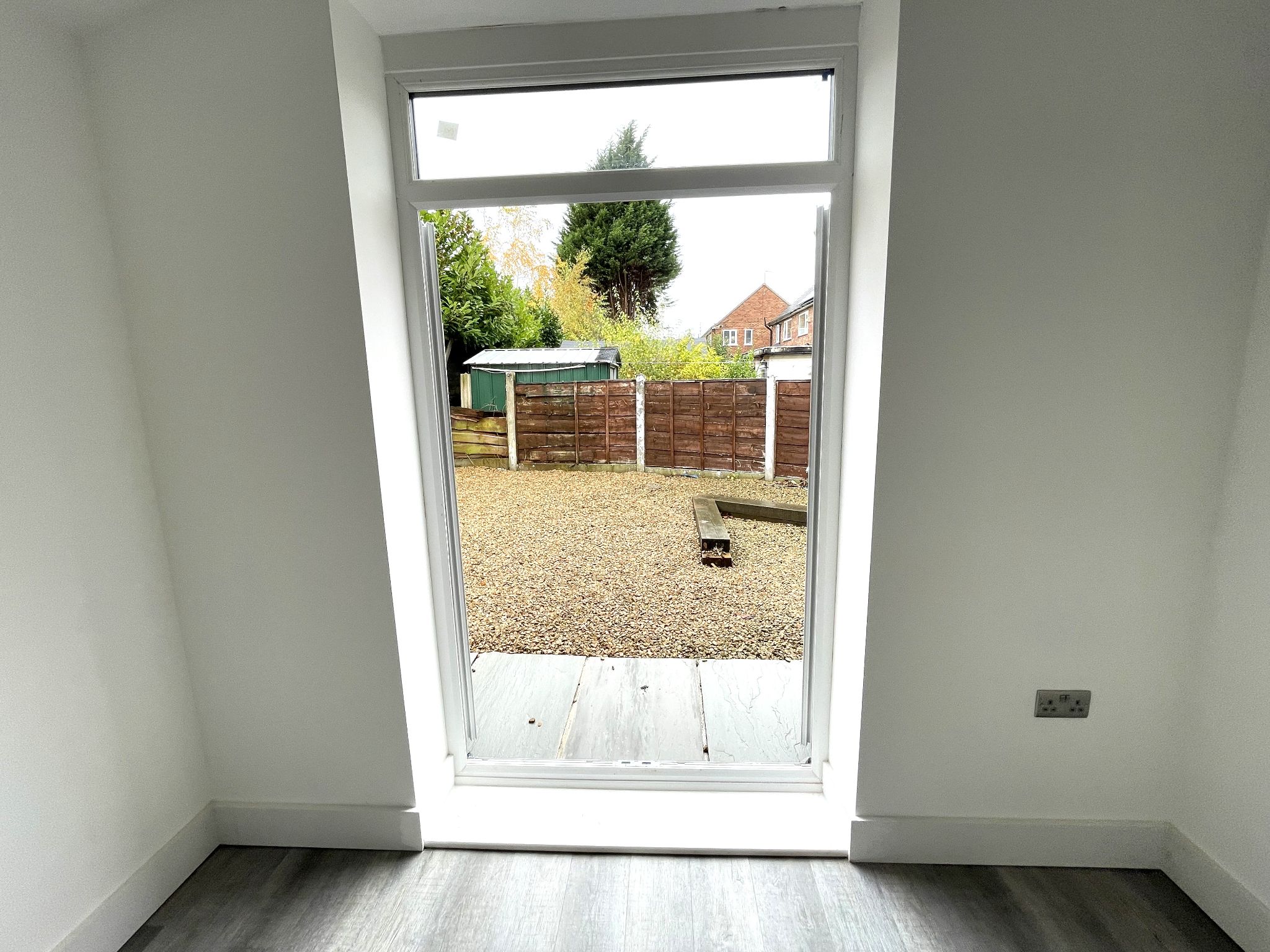 4 bedroom end terraced house Sale Agreed in Manchester - Photograph 5.
