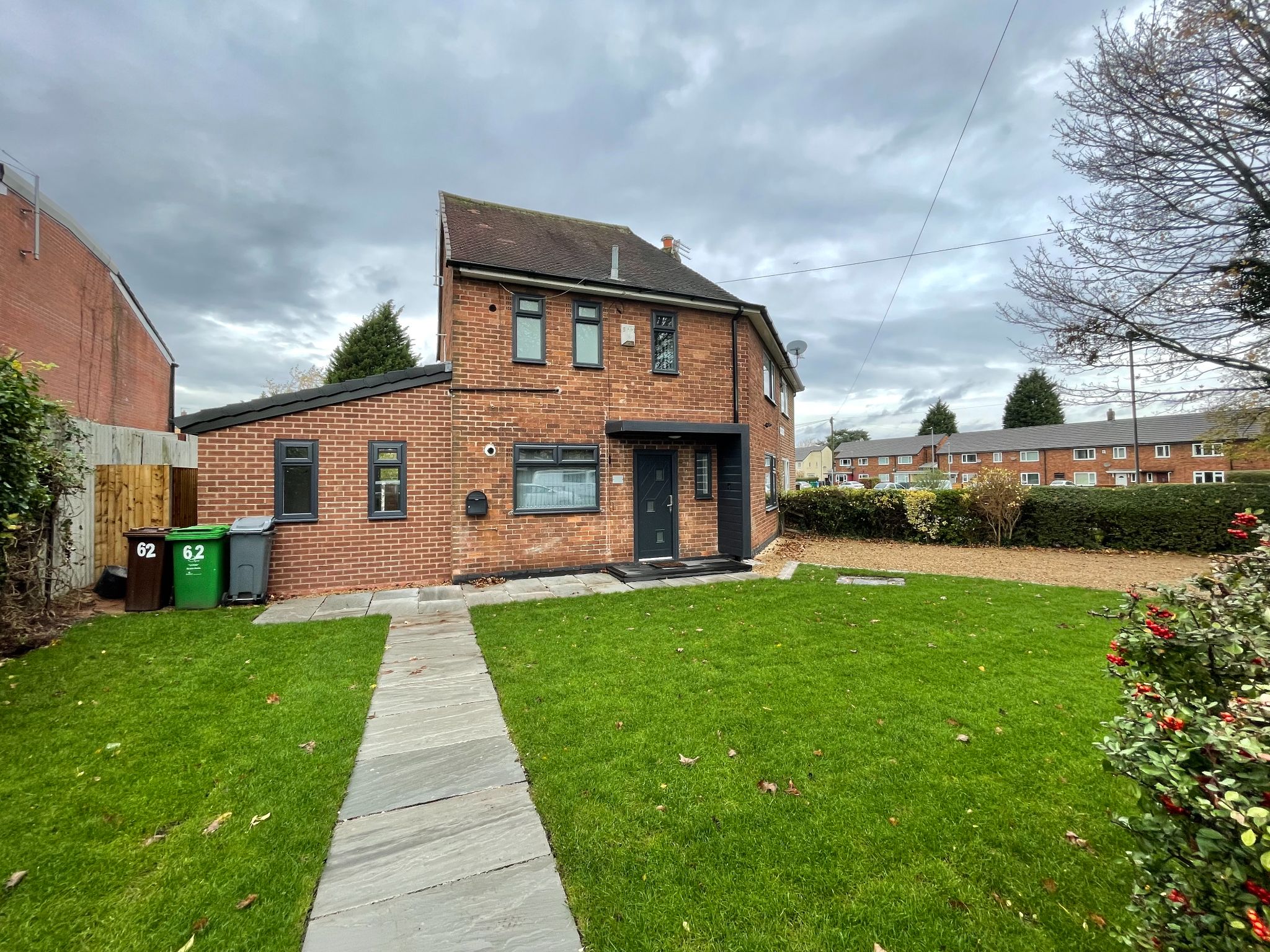 4 bedroom end terraced house Sale Agreed in Manchester - Photograph 25.
