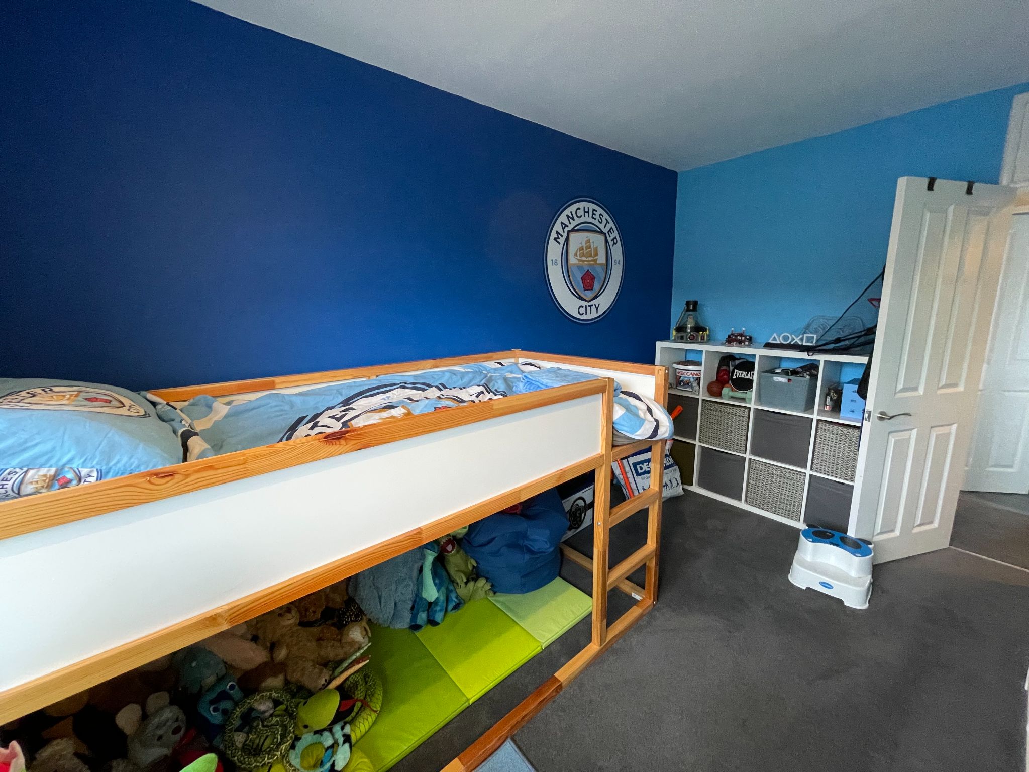 3 bedroom mid terraced house SSTC in Manchester - Photograph 18.