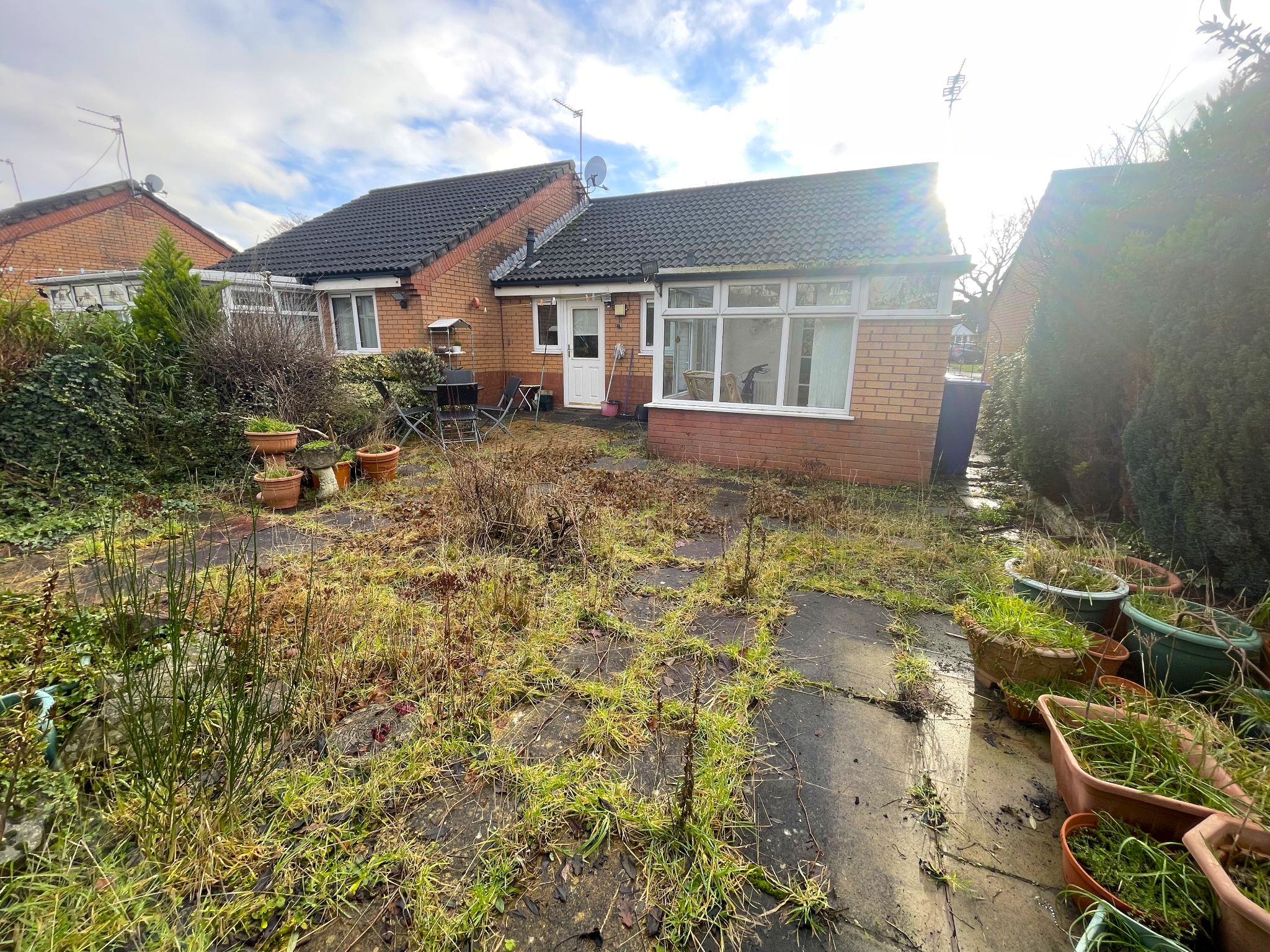 2 bedroom semi-detached bungalow SSTC in Manchester - Photograph 15.