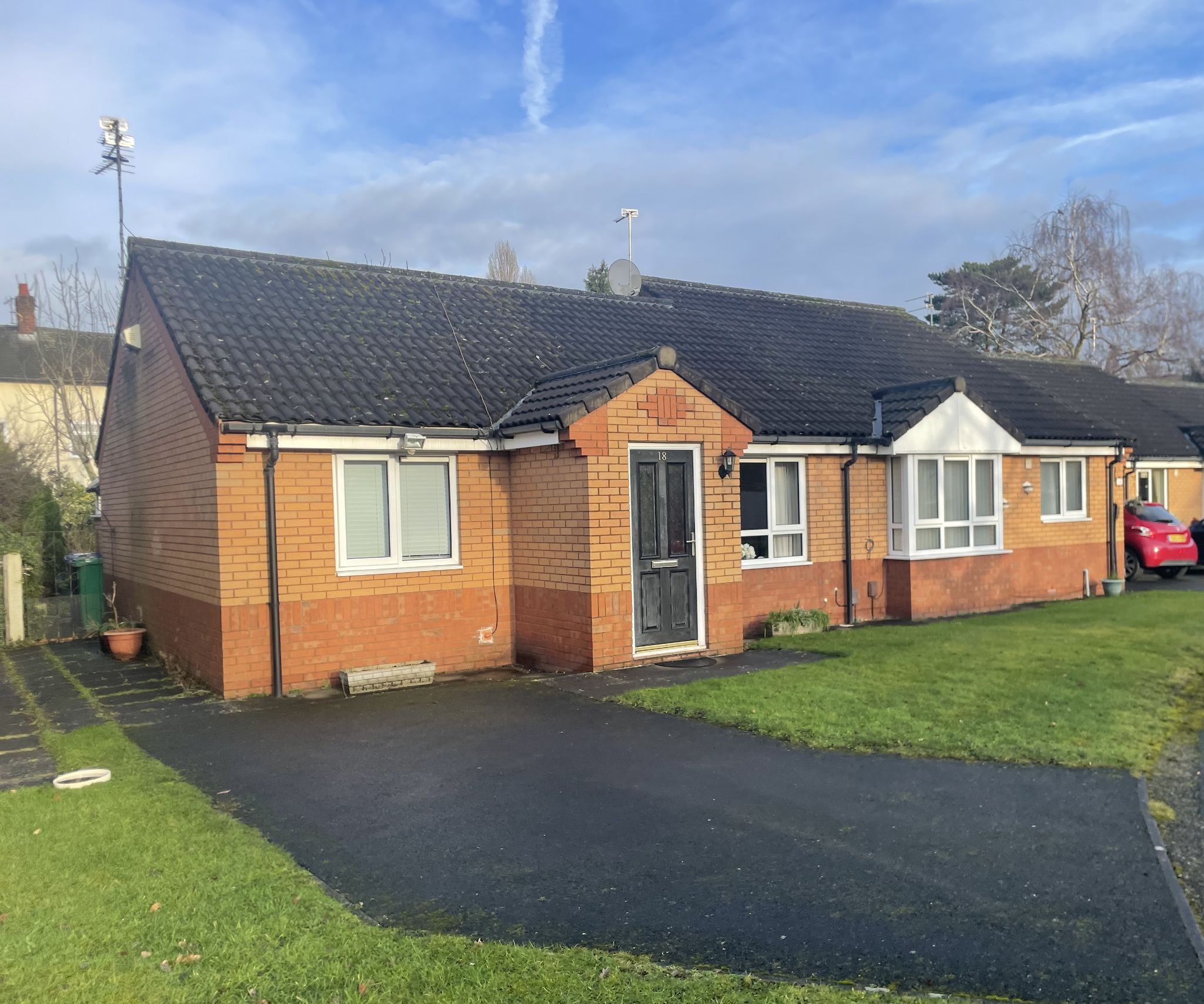 2 bedroom semi-detached bungalow SSTC in Manchester - Photograph 2.