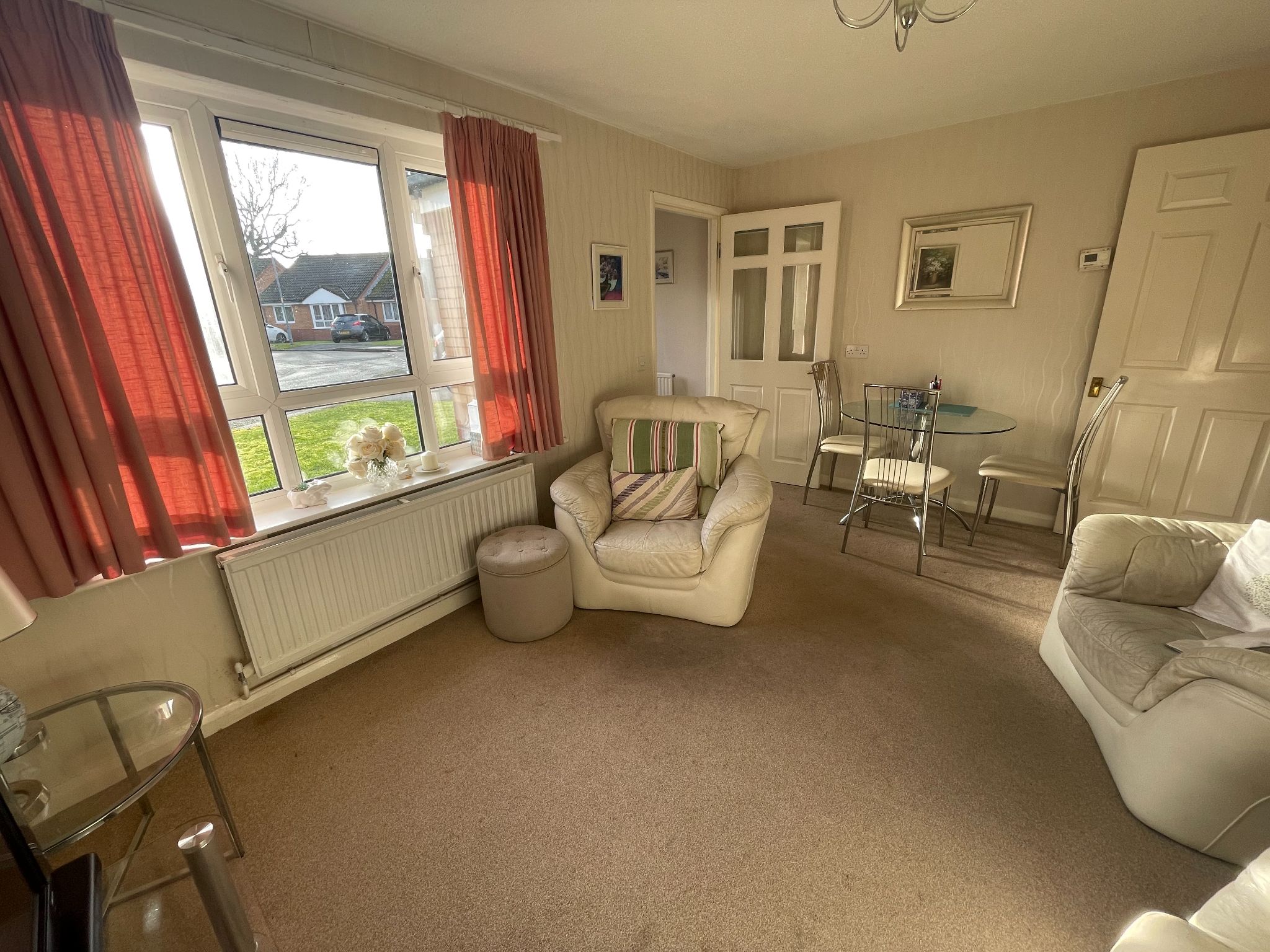 2 bedroom semi-detached bungalow SSTC in Manchester - Photograph 3.