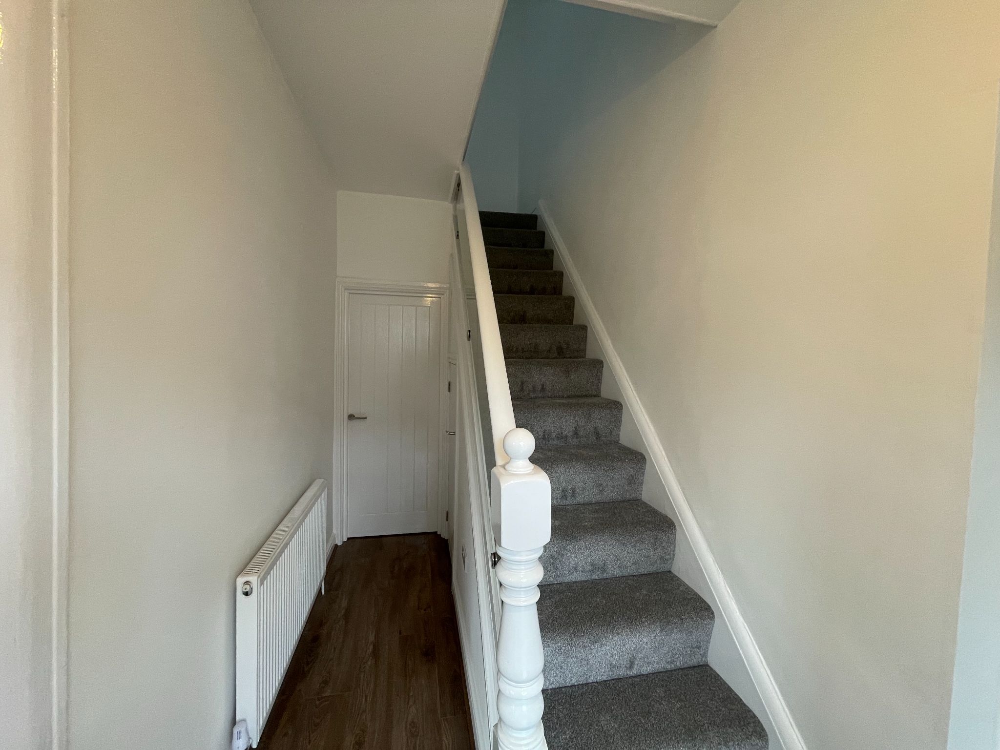 4 bedroom semi-detached house For Sale in Manchester - Photograph 33.
